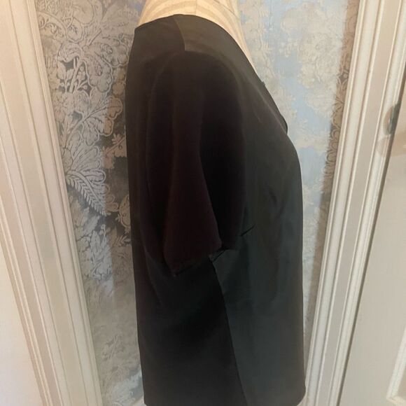 V NECK Leather Looking Top - Picture 11 of 16